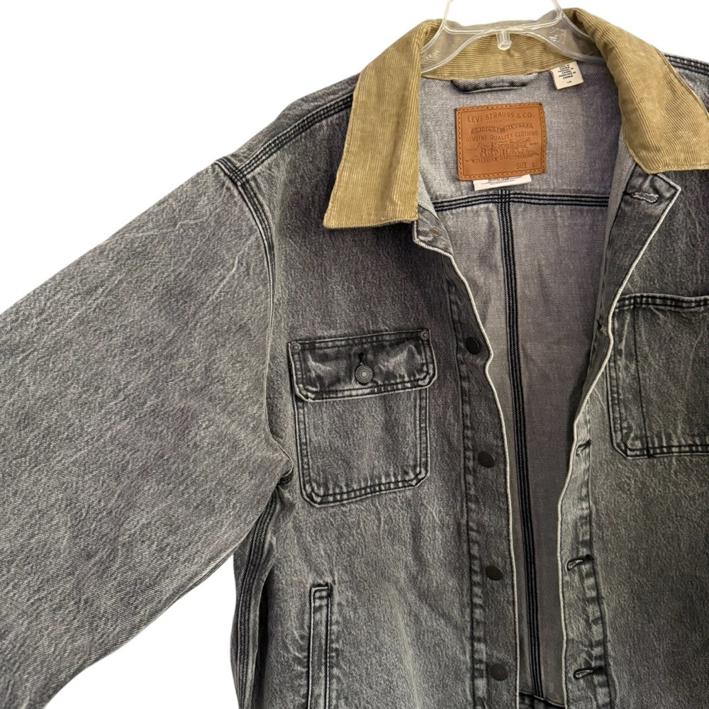 Levi's Gray Denim Jacket with Tan Collar - Picture 2 of 7